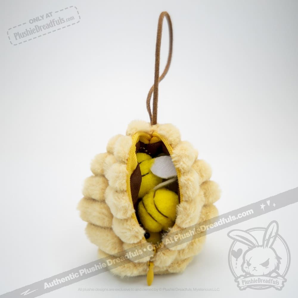 Plushie Dreadfuls -  Love Bear - Mysterious