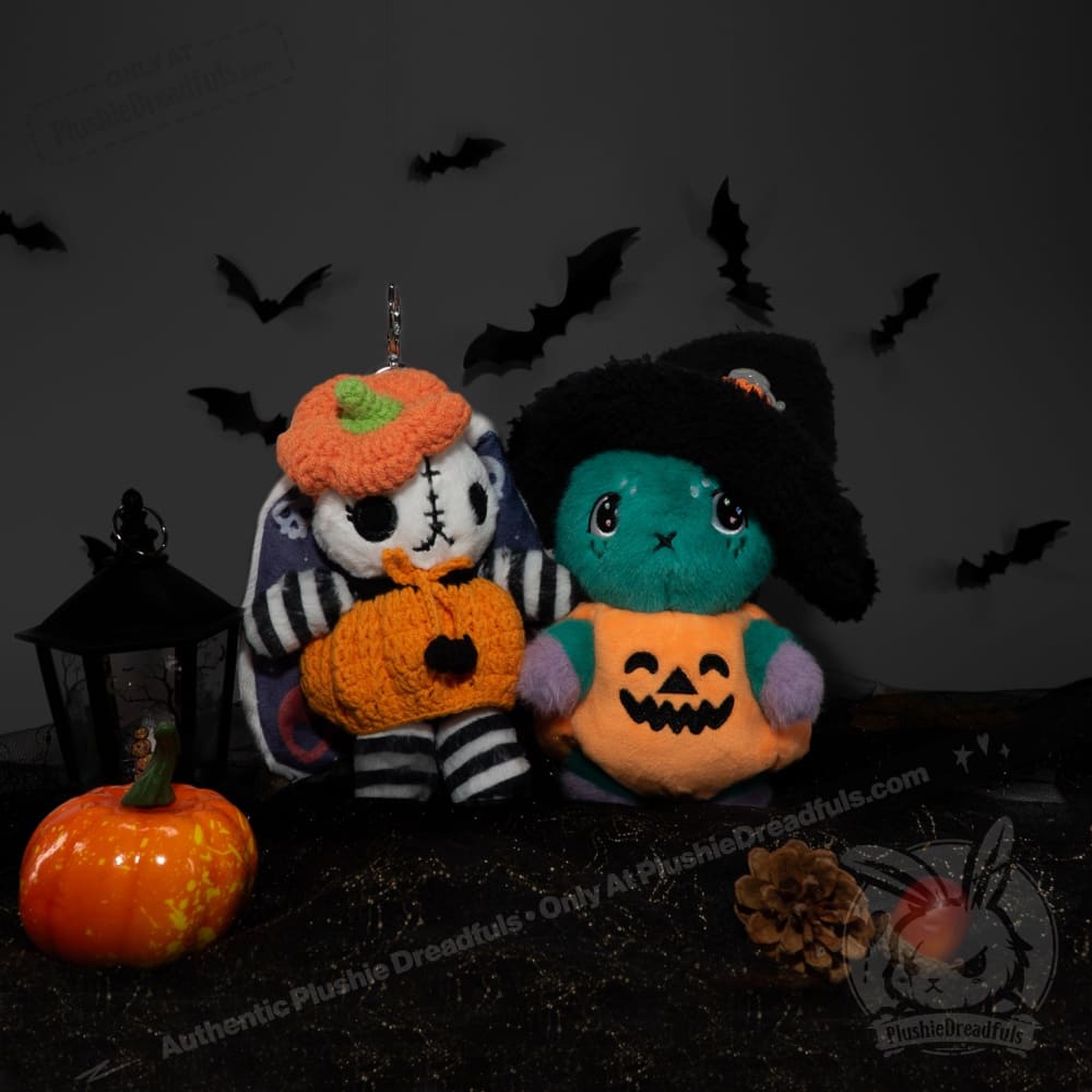 Plushie Dreadfuls Mini Halloween Outfit (Random) accessory