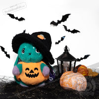 Load image into Gallery viewer, Plushie Dreadfuls Mini Halloween Outfit (Random) accessory
