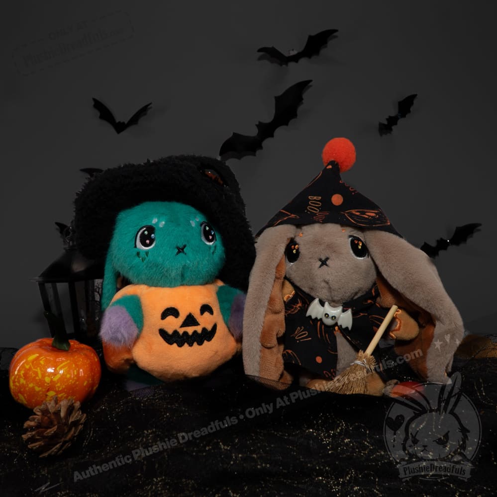 Plushie Dreadfuls Mini Halloween Outfit (Random) accessory
