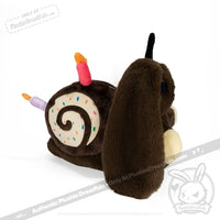 Load image into Gallery viewer, Plushie Dreadfuls - Snailful Snails Sweetroll - Plush Stuffed Animal toy
