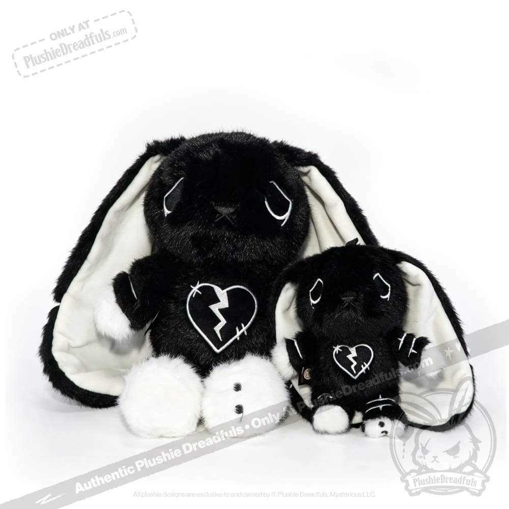Plushie Dreadfuls Official – Mysterious